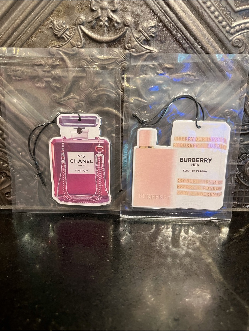 Chanel N°5 Pink Bottle & Burberry Her Air Fresheners (Set of 2)